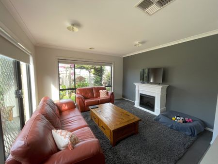 131 Wurrook Circuit, North Geelong - Photo 5