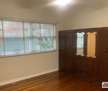 Renovated Unit, Walk to Hospital. - Photo 4