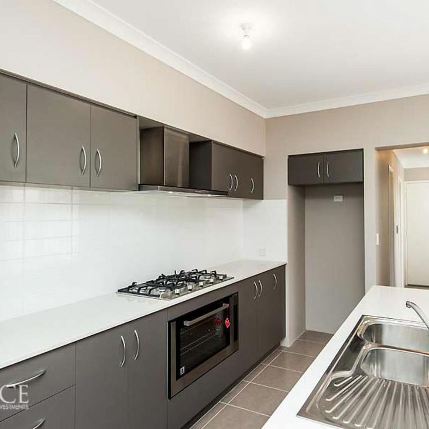 4 Affable Way, ATWELL WA 6164 - Photo 1