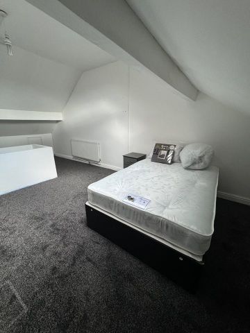 Room in a Shared House, Woodall Road, B6 - Photo 5