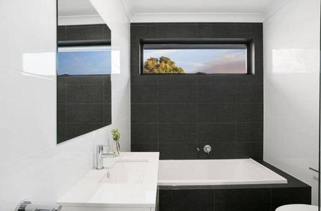 [$ 670/week] 3-bedroom townhouse with low maintenance in Hectorville 5073 - Photo 2