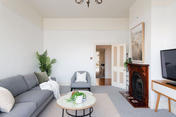 Enjoy the experience, Living Here - Photo 1