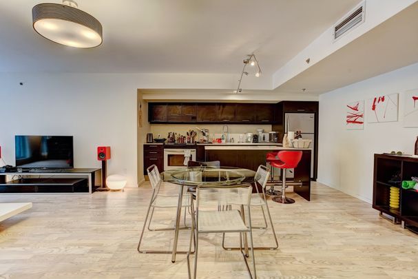 Condo for rent, Montréal (Ville-Marie) - Photo 1