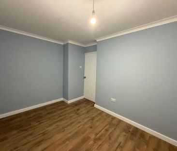 4 bedroom semi-detached house to rent - Photo 5