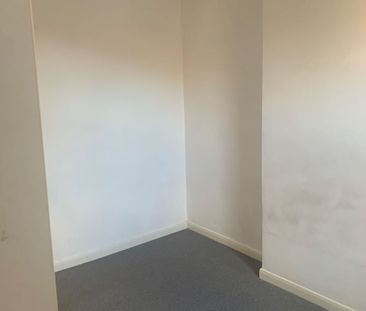 Room in a Shared House, Whittier Road, NG2 - Photo 4