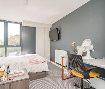 Studio to rent - Photo 1