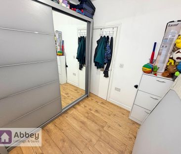 2 bedroom flat to rent - Photo 6