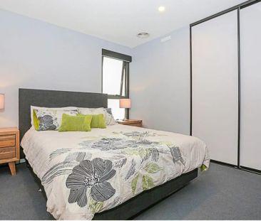 Fully Furnished & Equipped 2 Bedroom Apartment on the Kingston Fore... - Photo 4