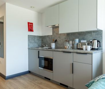 Studio to rent - Photo 6