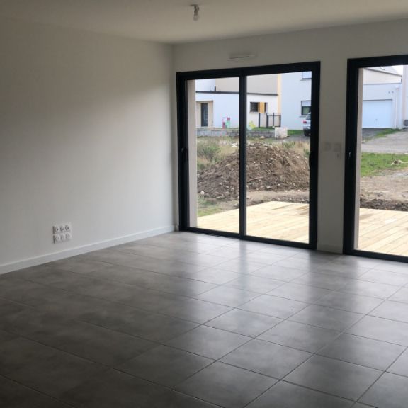 Location Maison 5 pièces 113m² LE RHEU 35650 - Photo 1