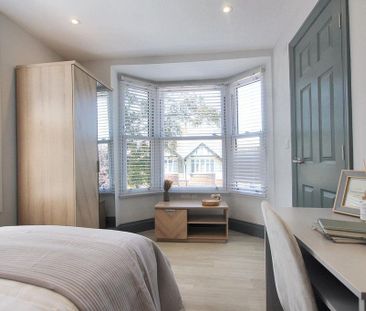 1 bedroom in a house share to rent - Photo 2