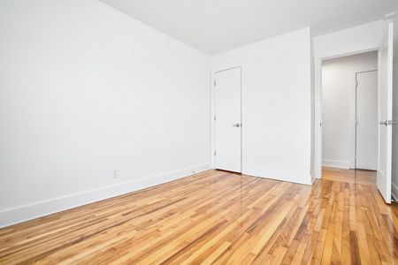 2 Bed, 1 Bath - Photo 4