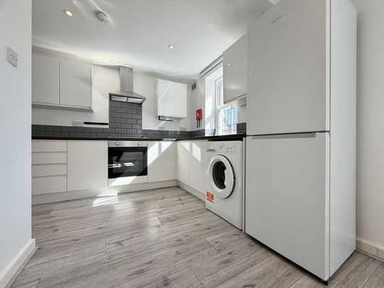 2 bedroom property to rent - Photo 1