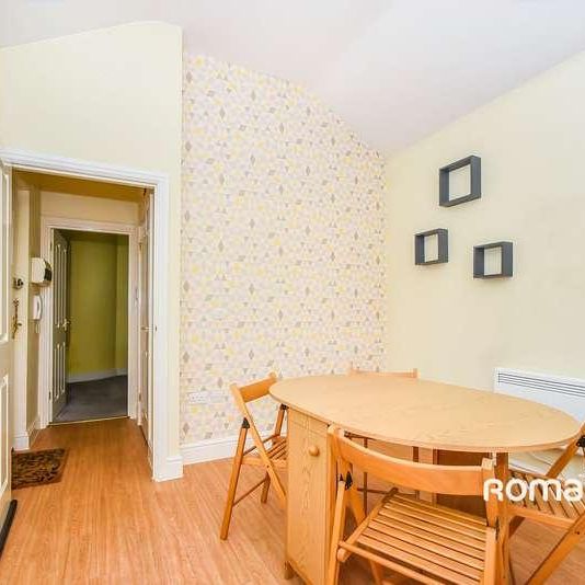 Cricklade Street, Swindon, Wiltshire, SN1 - Photo 1