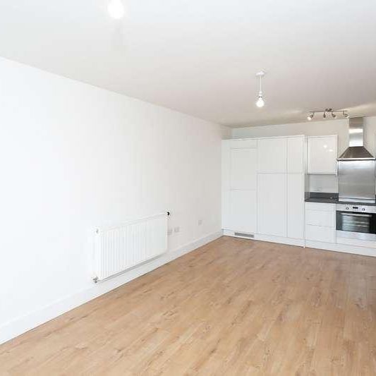 Heysham Drive, Watford, Hertfordshire, WD19 - Photo 1