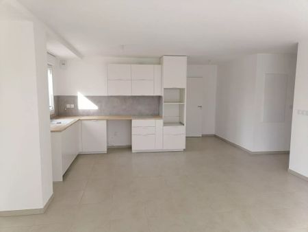Appartement Marignane 3 pièce(s) 74.10 m2 - Photo 5