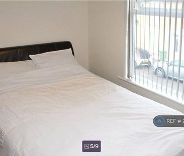 2 bedroom end of terrace house to rent - Photo 6
