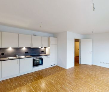 Große Dachgeschosswohnung mit Einbauküche - Photo 3