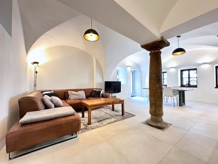 Kernsaniertes Kurzzeitapartment mit Terrasse und Parkplatz im Zentrum - Foto 2