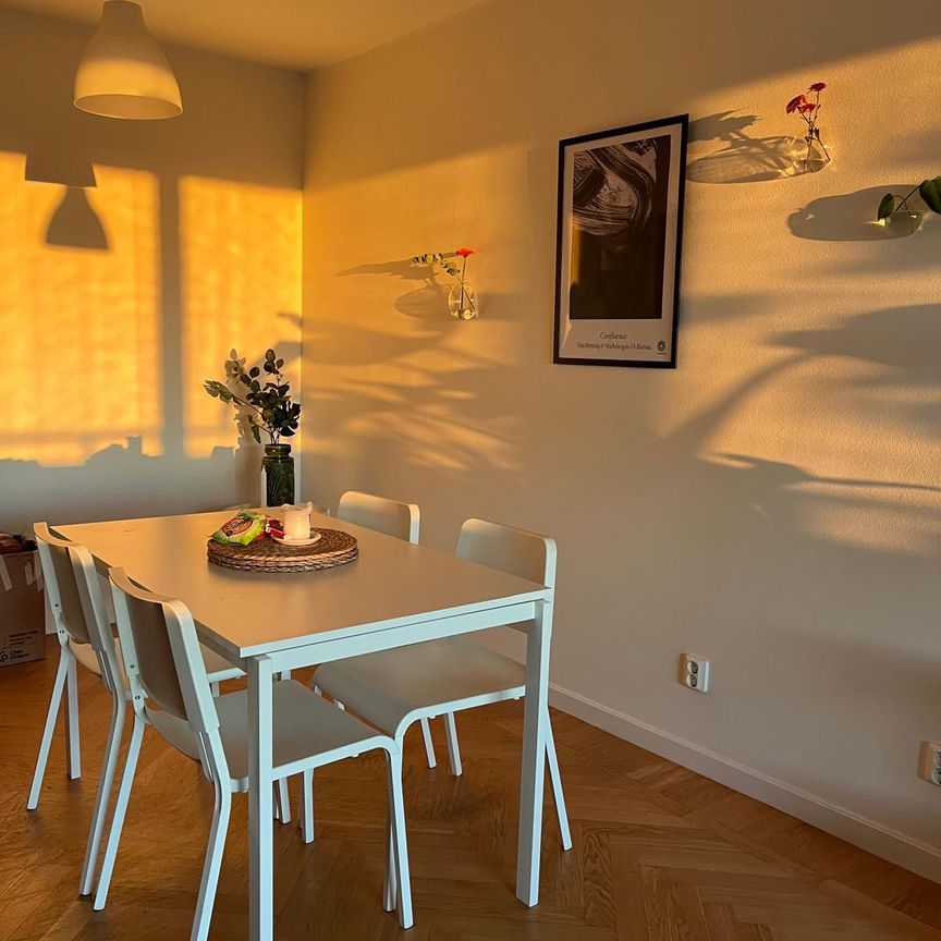 Ekensbergsvägen, Solna - Photo 1