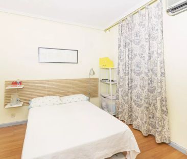 Single Bed in Renovated rooms for rent in 4-bedroom apartment with ... - Foto 4
