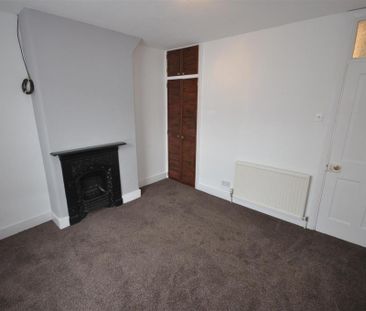 2 bedroom house to rent - Photo 2