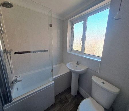 3 bedroom house to rent - Photo 3