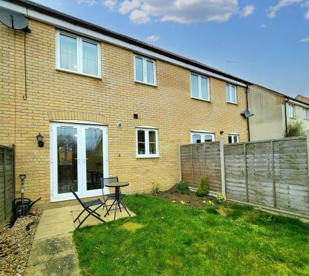 3 bedroom terraced house to rent - Photo 2