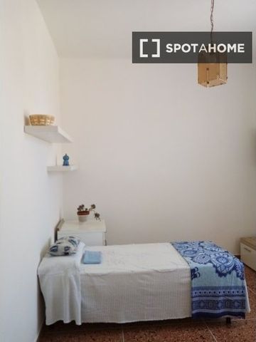 bologna, Emilia-Romagna 40128 - Photo 2