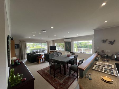 Extra large fully furnished family home - Photo 3