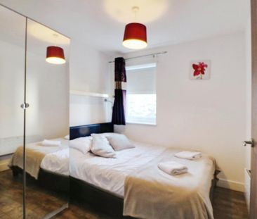 2 bedroom flat to rent - Photo 3