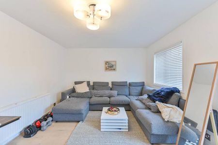 3 bedroom house to rent - Photo 2