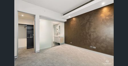 Executive-Style CBD Apartment with Stunning 16th-Floor Views - Photo 5