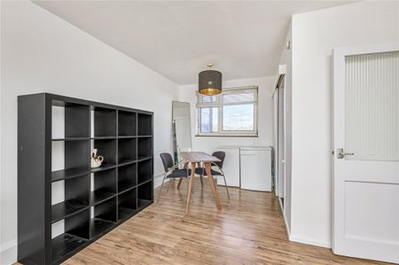 Henty Close, London, SW11 - Photo 4