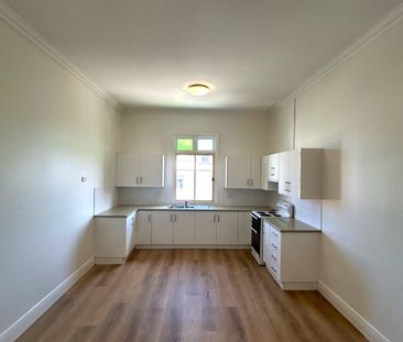 Conveniently located one bedroom apartment - Photo 4