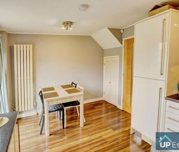 4 bedroom link detached house to rent - Photo 4