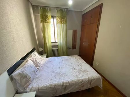 Calle de Áncora, Madrid, Community of Madrid 28045 - Photo 2