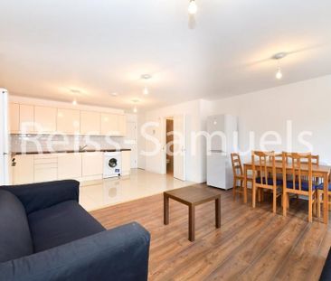 6 bedroom terraced house to rent - Photo 2