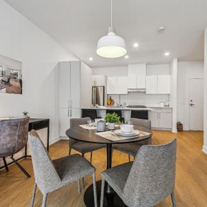 ***Appartement à louer au Square Châteauguay*** - Photo 2