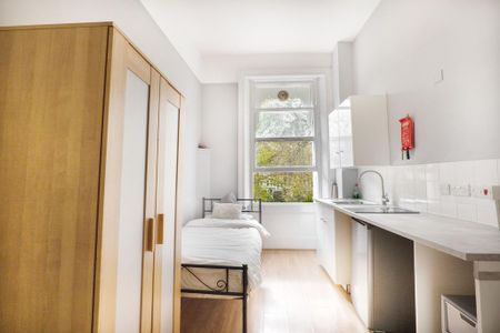 Studio to rent - Photo 2