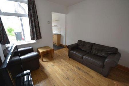 3 bedroom terraced house to rent - Photo 2