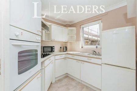 1 bedroom flat to rent - Photo 4