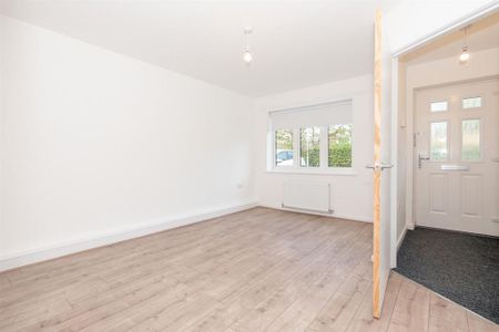 3 bedroom terraced house to rent - Photo 3