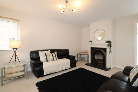 8 Laganville Park, Knockmore Road, Lisburn, BT28 2GF - Photo 2