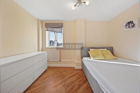2 bedroom Flat To Let - Photo 4