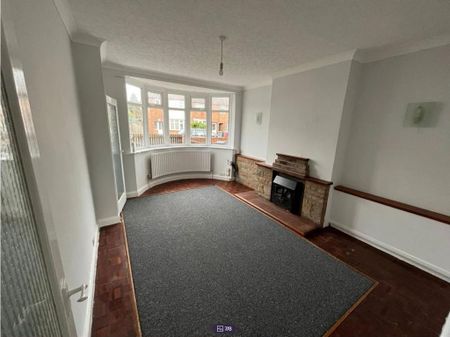 3 bedroom semi-detached house to rent - Photo 2