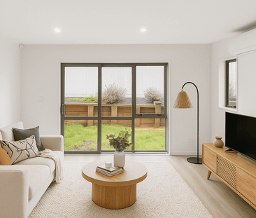 Modern 3 bedroom townhouse with water views in quiet cul-de-sac! - Photo 1