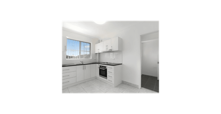 Stunning Two bedroom in Lakemba - Photo 3