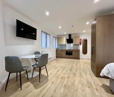 Studio to rent - Photo 2