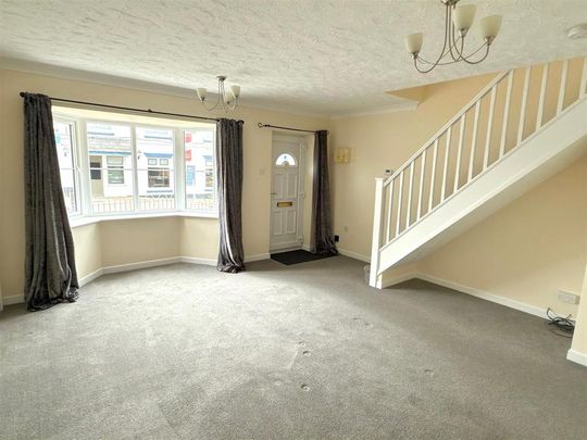 2 bedroom end of terrace house to rent - Photo 1